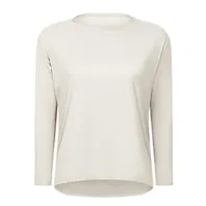 white long sleeve t shirt