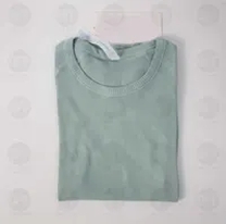 grey tee shirt