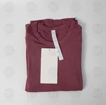 maroon tee shirt