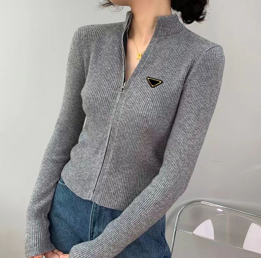 grey jumper