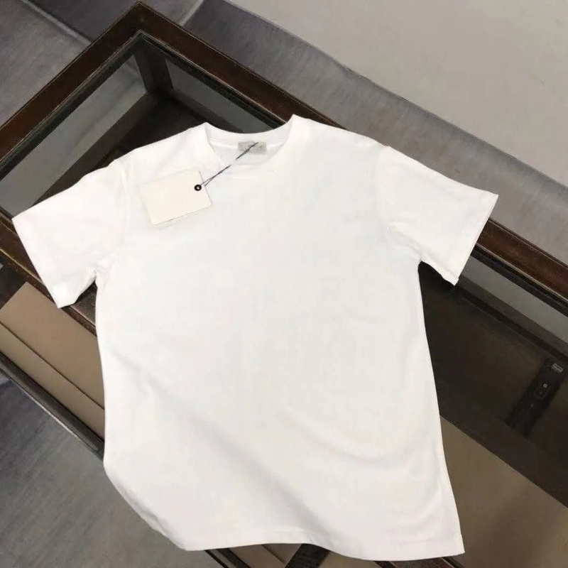 white tee shirt