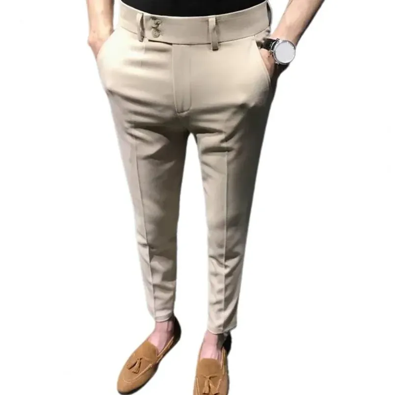 khaki pants